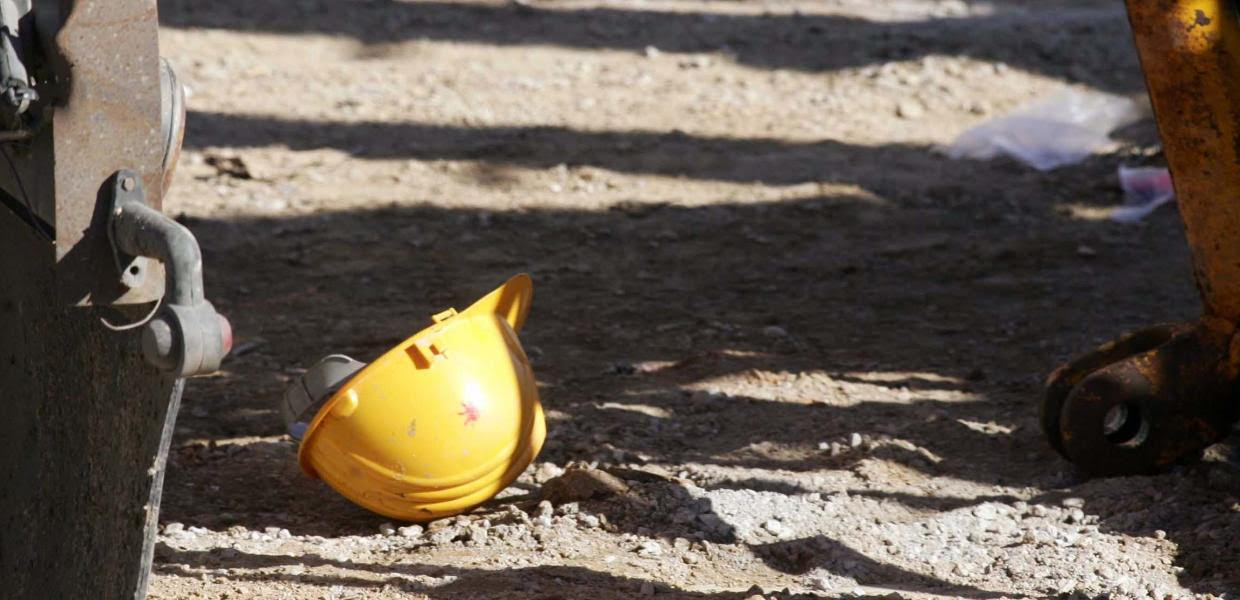 ΘΕΜΑ: Εργατικό Δυστύχημα στην Αλευράδα Αμφιλοχίας: Νεκρός Χειριστής Οδοστρωτήρα.